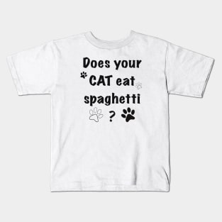 Cat eating spaghetti Kids T-Shirt